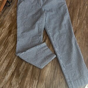 Anne Klein White and Blue Capris with Seam Detail